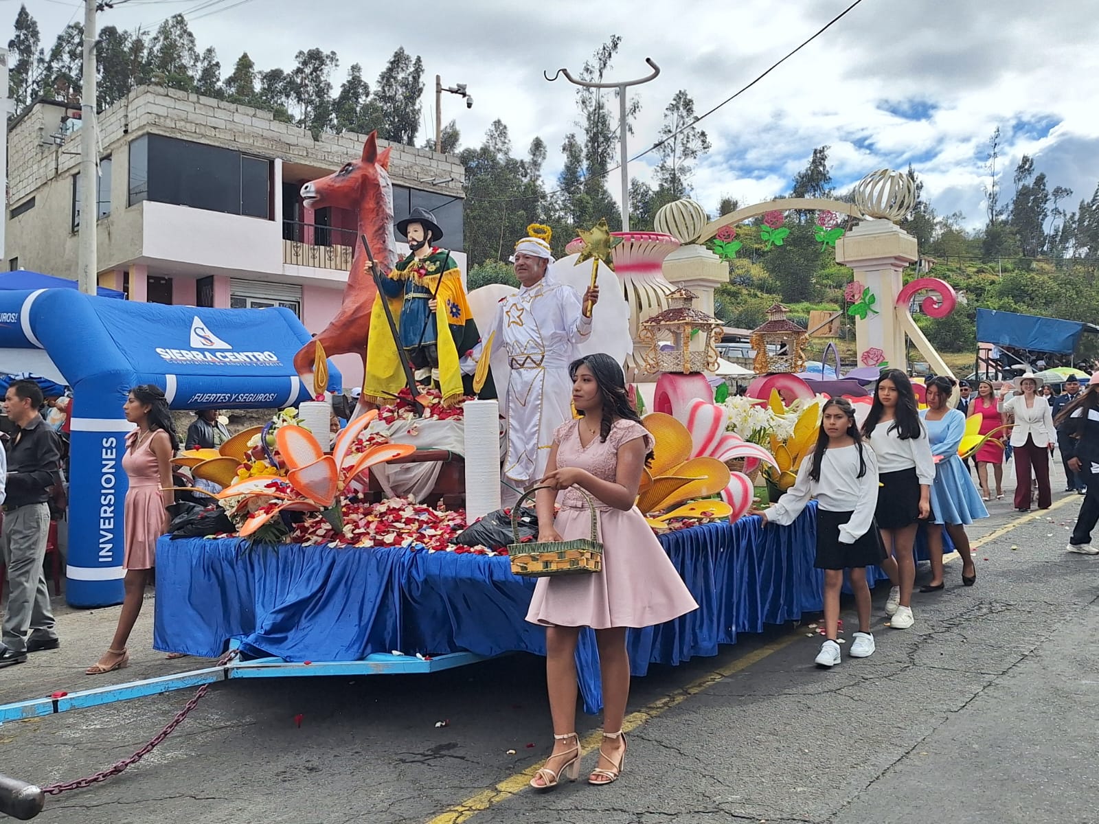 PICAIHUA VIBRÓ CON FE Y TRADICIÓN EN EL DESFILE DE LA CONFRATERNIDAD 2026